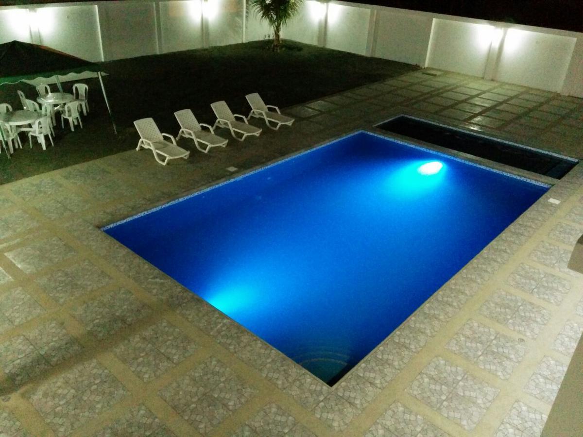 Manta Airport Hotel Extérieur photo